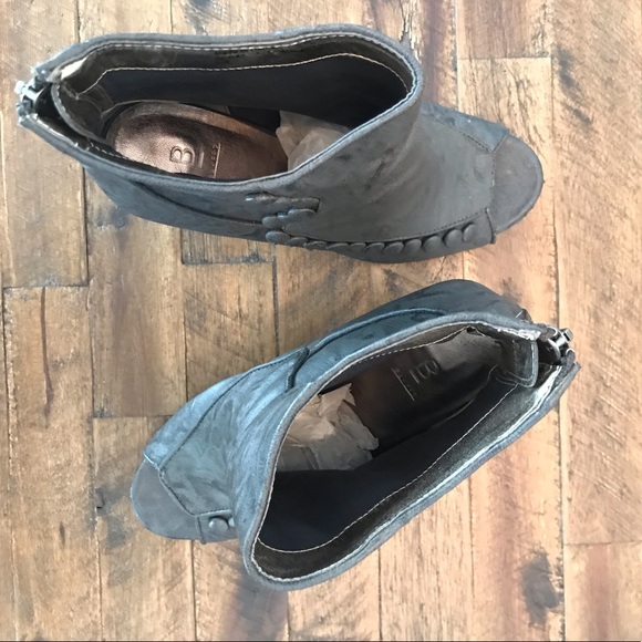 Bakers Buttons Gray Open toe Boots. Sexy Fit. - Picture 6 of 8